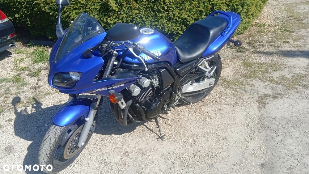 Yamaha FZS - 1