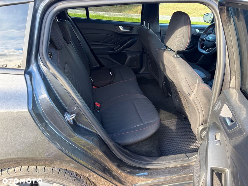 Ford Focus - 14