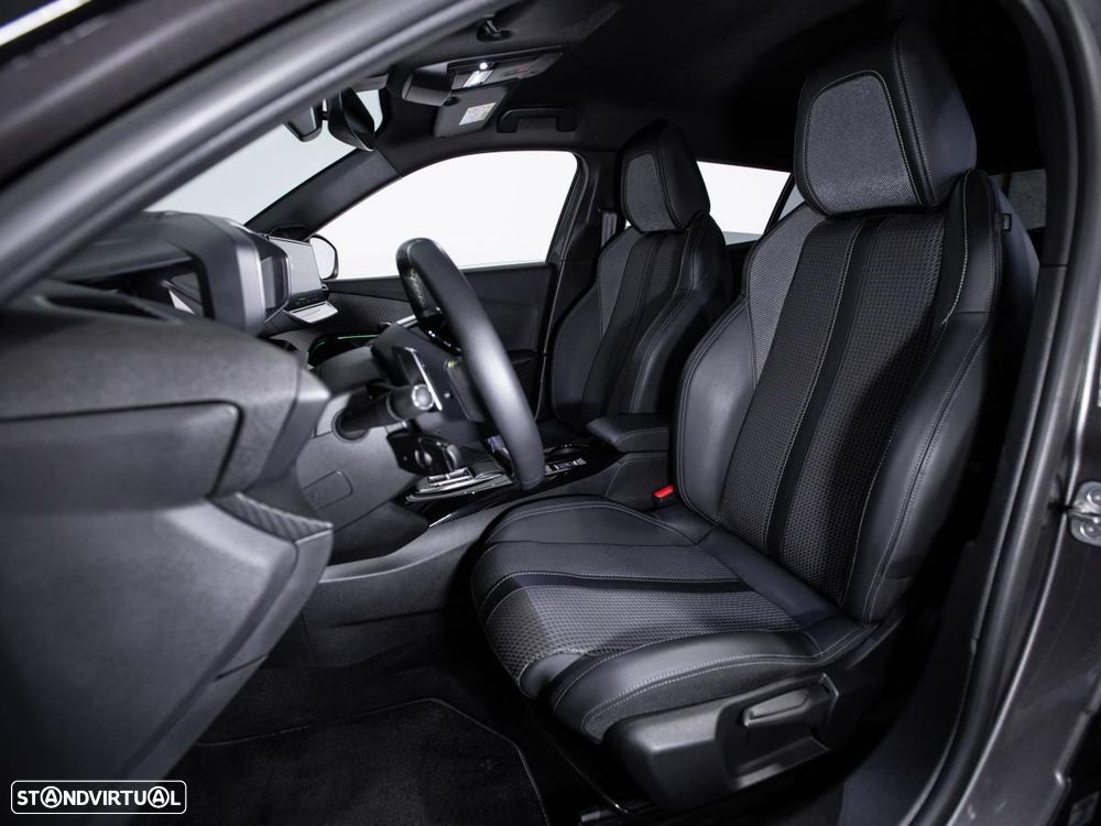 Peugeot 2008 1.2 PureTech GT EAT8 - 9