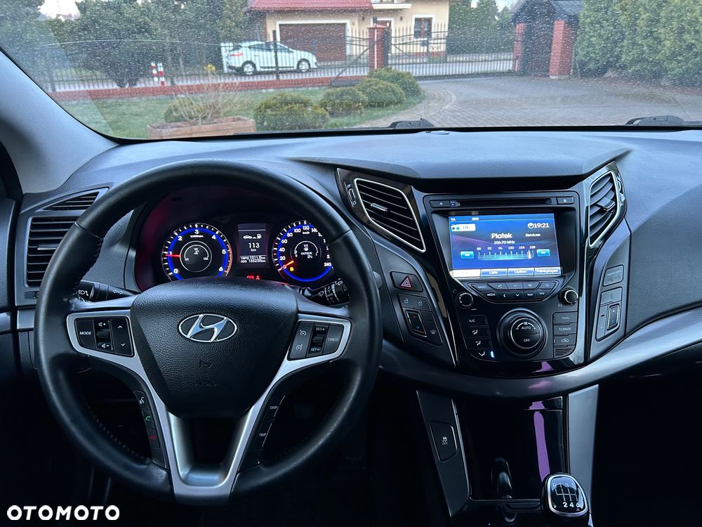 Hyundai i40 Kombi 1.7 CRDi Premium - 32