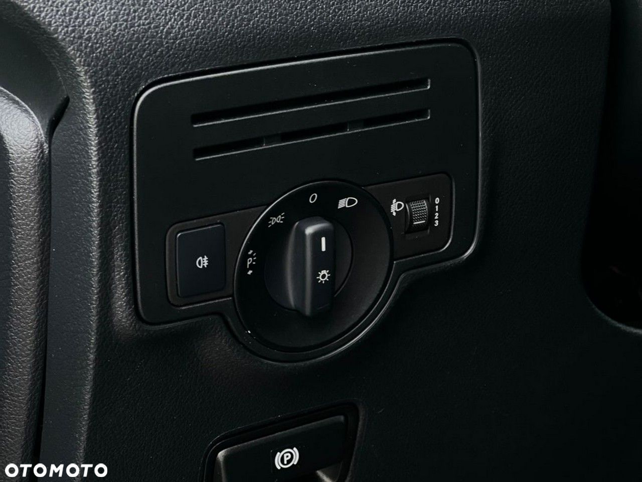 Mercedes-Benz Vito 109 - 32