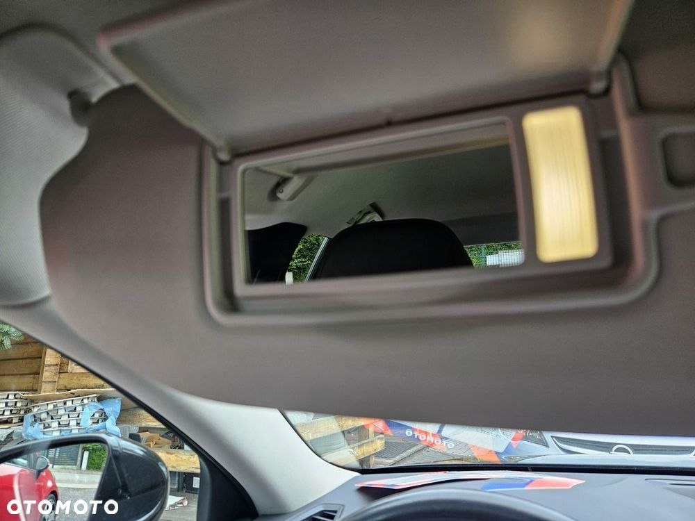 Volvo V60 D3 Momentum Pro - 17