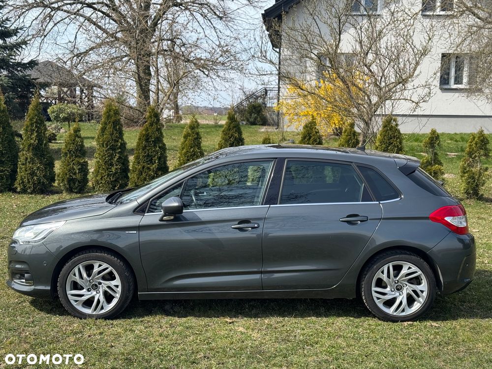 Citroën C4 e-HDi 115 Exclusive - 3