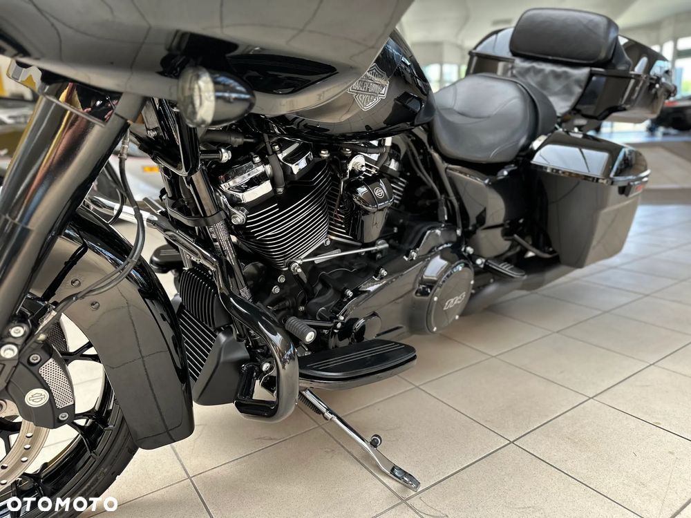 Harley-Davidson Touring Road Glide - 15