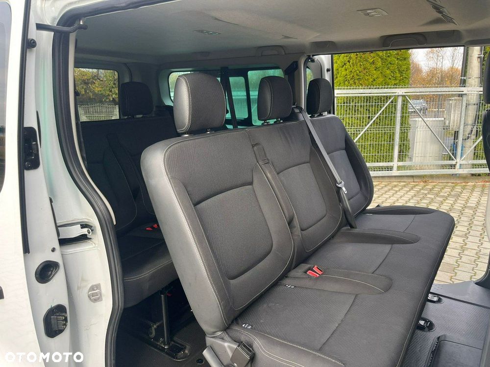 Renault Trafic - 12