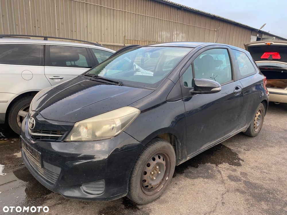 217 / TOYOTA YARIS II / NA CZĘŚCI/ - 1