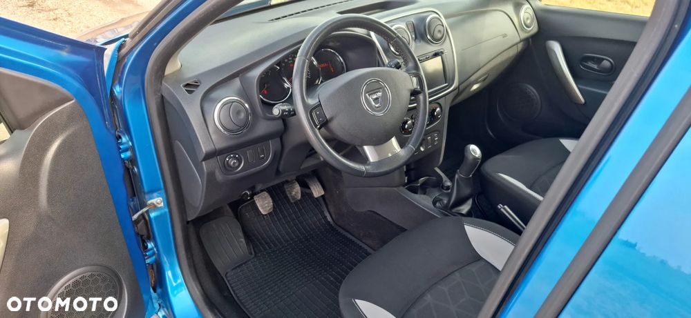 Dacia Sandero Stepway - 11