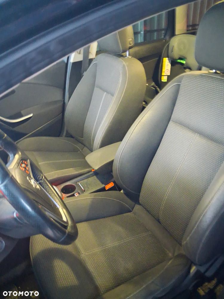 Opel Astra 1.4 Turbo Cosmo - 15