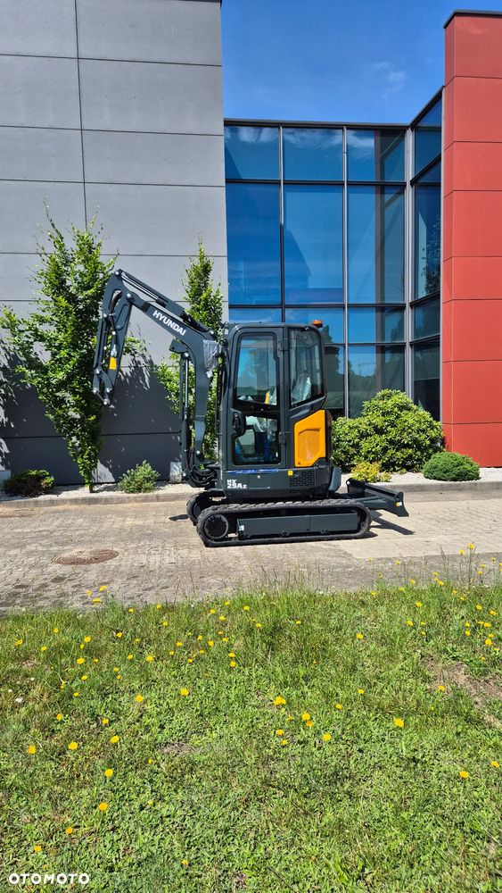 Hyundai HX25Az - 2