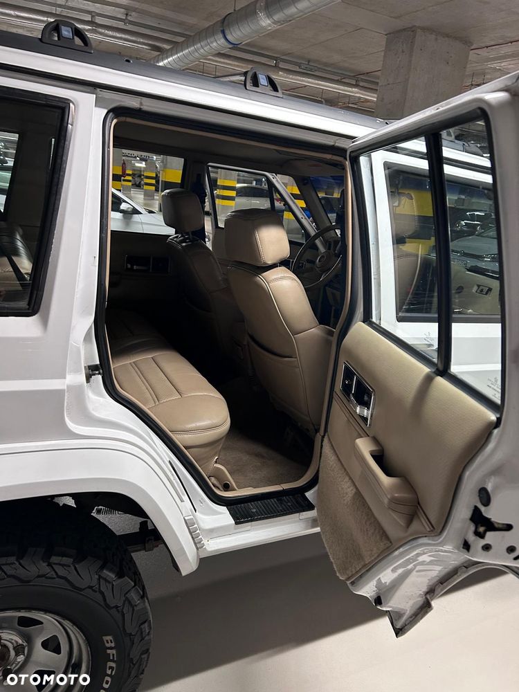 Jeep Cherokee 4.0 Limited - 22