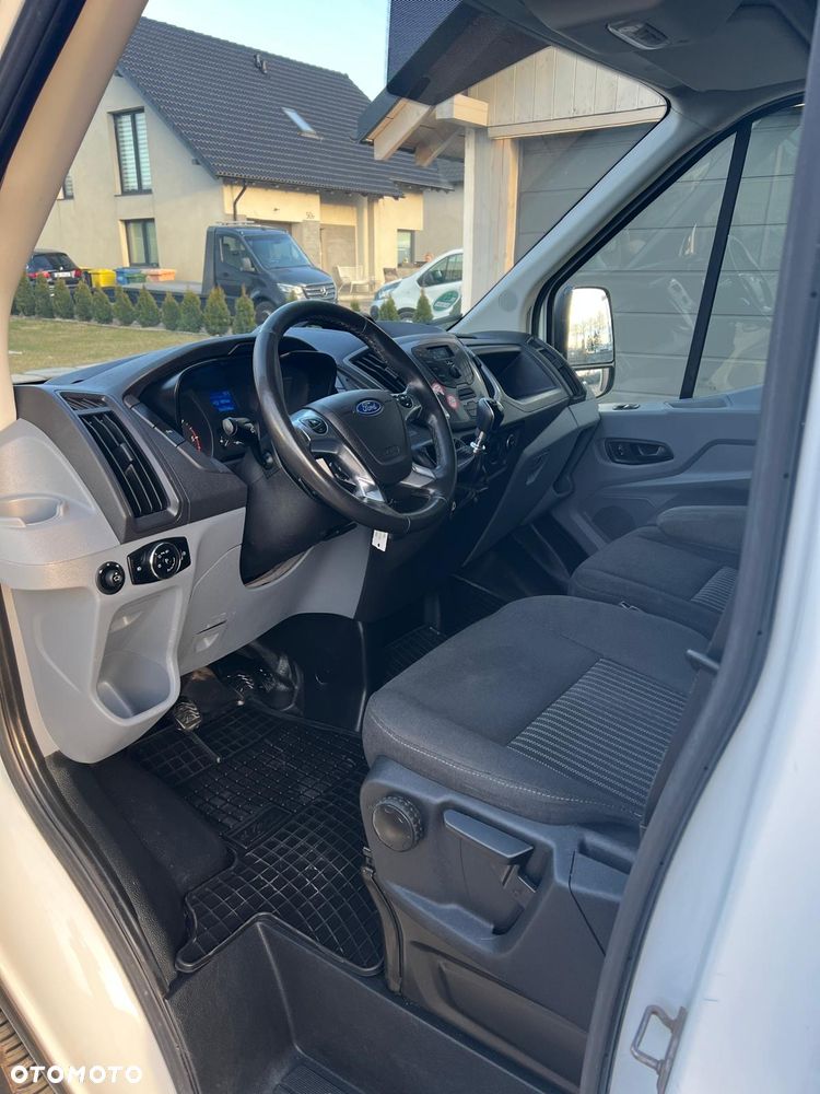 Ford Transit - 10