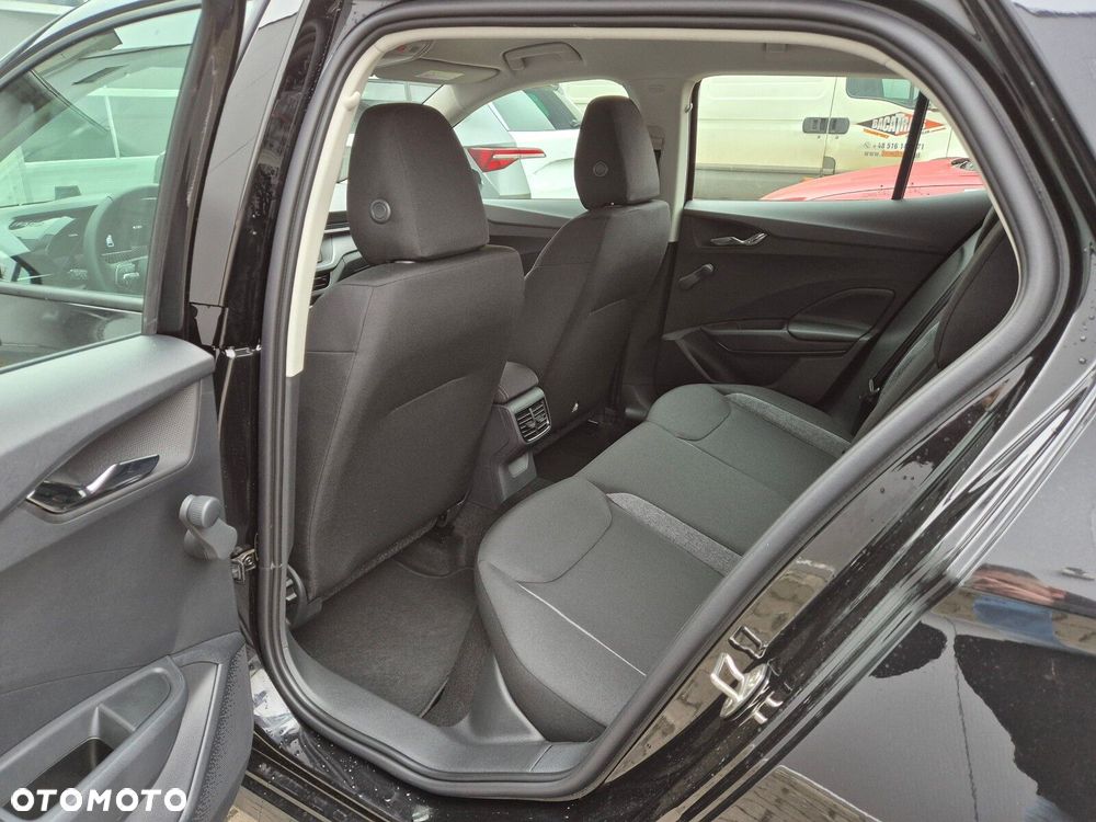 Skoda Fabia 1.0 Essence - 10