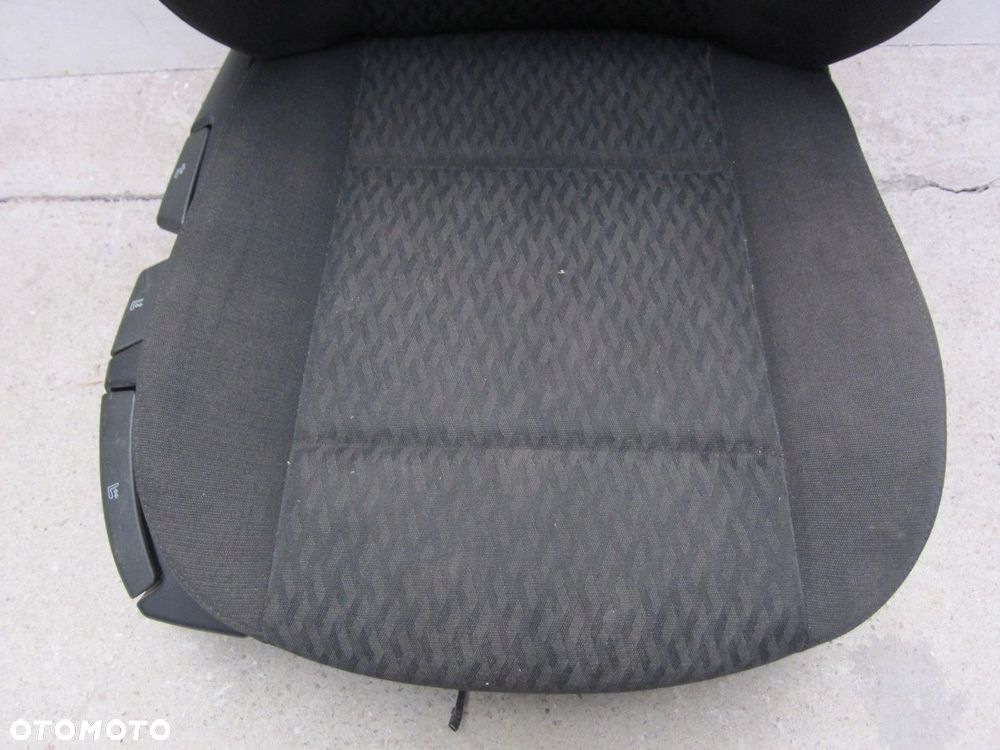 BMW 3 E46 SEDAN KOMBI FOTEL PRAWY PASAŻERA CZARNY MATERIAŁ - 2