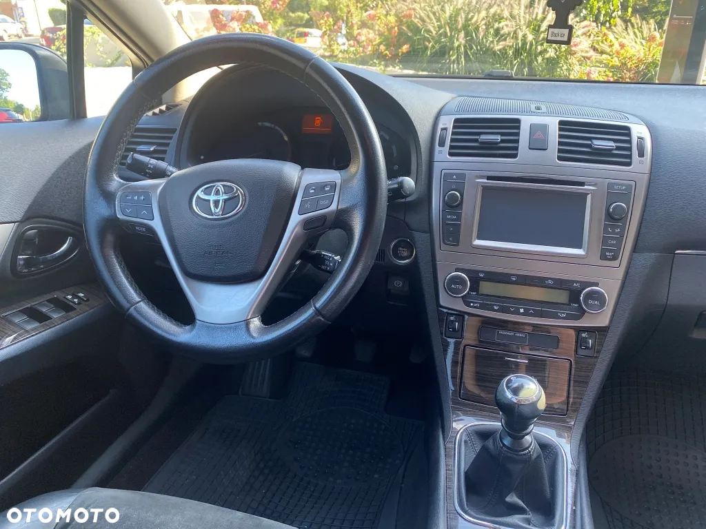 Toyota Avensis 2.0 D-4D Premium - 4