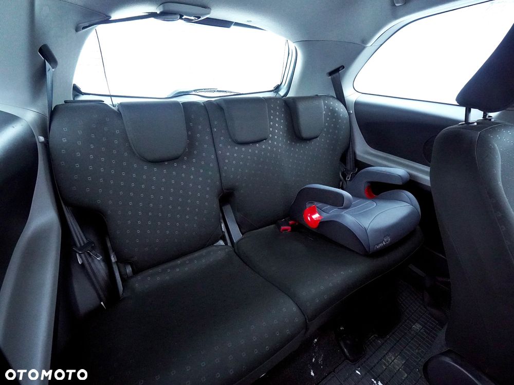 Toyota Yaris 1.0 Luna A/C - 10