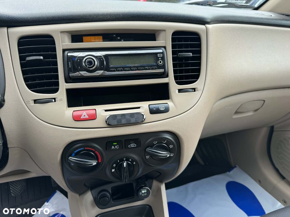 Kia Rio 1.5 CRDi Family + - 10