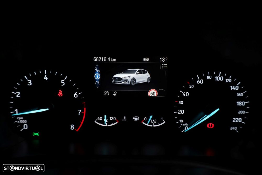 Ford Focus 1.0 EcoBoost MHEV ST-Line - 45