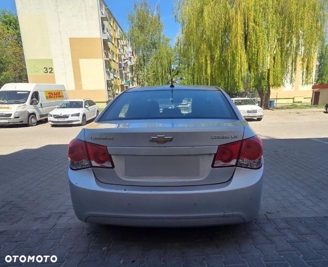 Chevrolet Cruze - 1