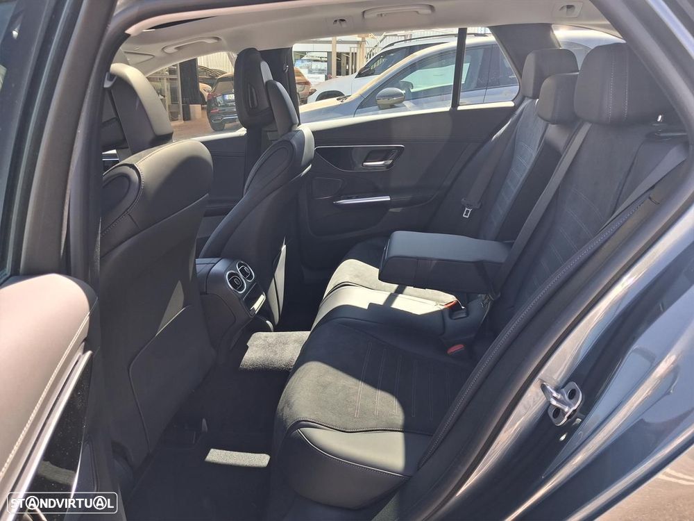 Mercedes-Benz C 300 de AMG Line - 13