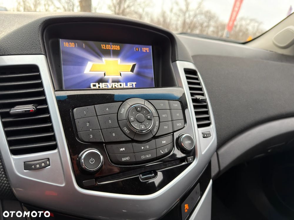 Chevrolet Cruze 1.4 T LT - 21