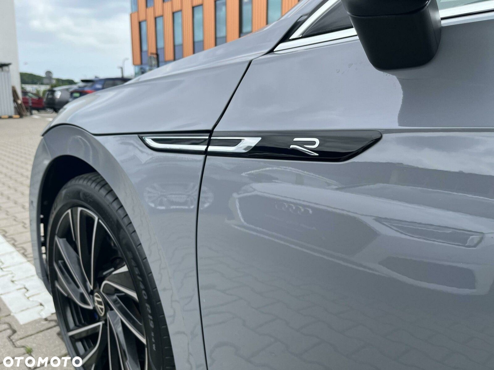 Volkswagen Arteon 2.0 TSI 4Motion R DSG - 9