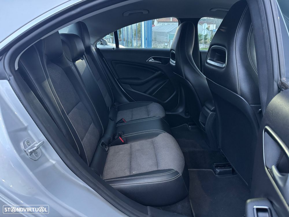 Mercedes-Benz CLA 220 d 7G-DCT Urban - 36