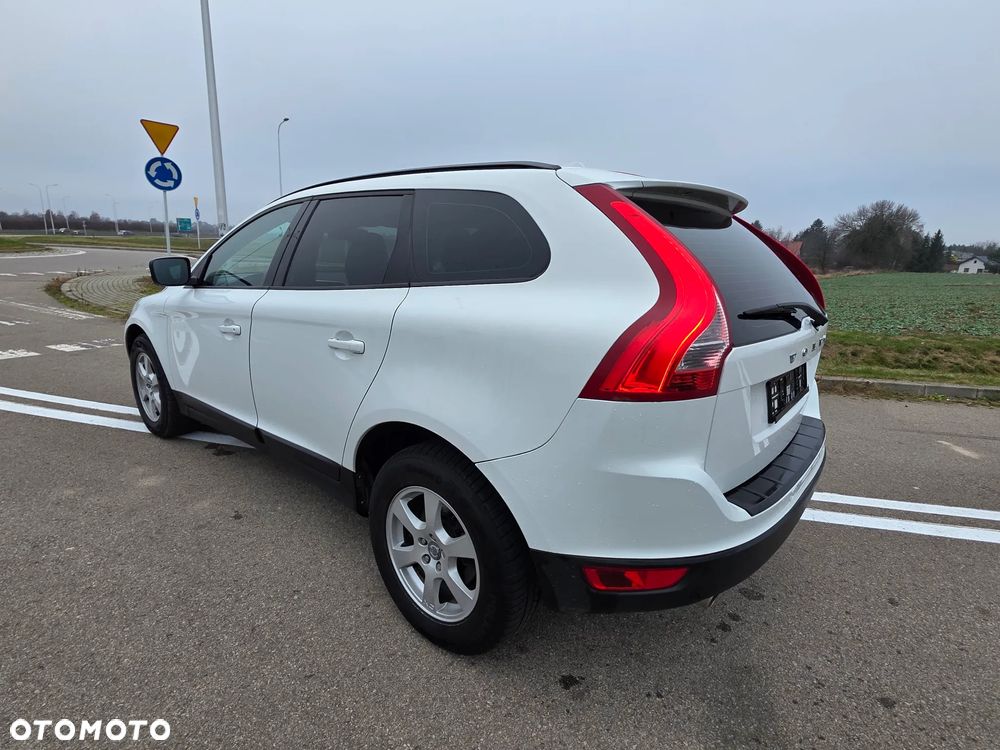 Volvo XC 60 D5 AWD Kinetic - 3