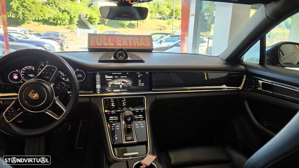 Porsche Panamera 4 S - 48
