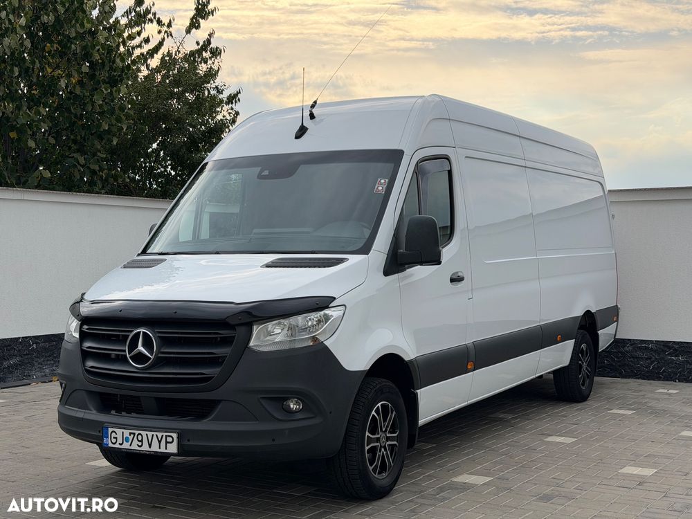 Mercedes-Benz Sprinter - 1