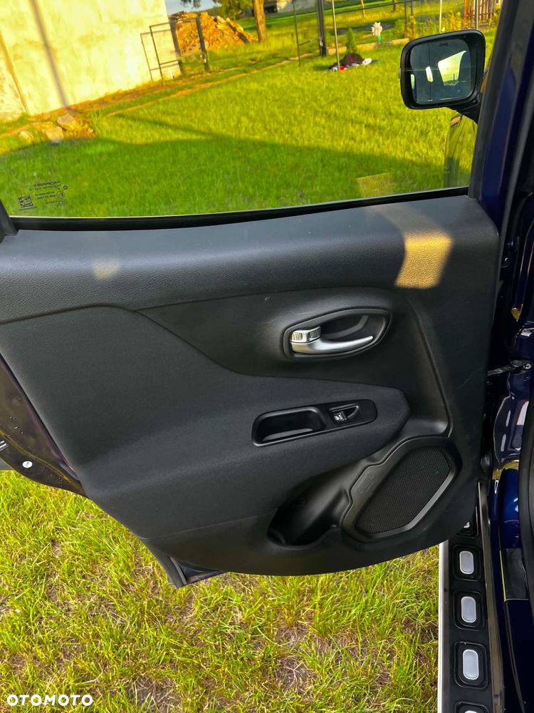 Jeep Renegade - 19