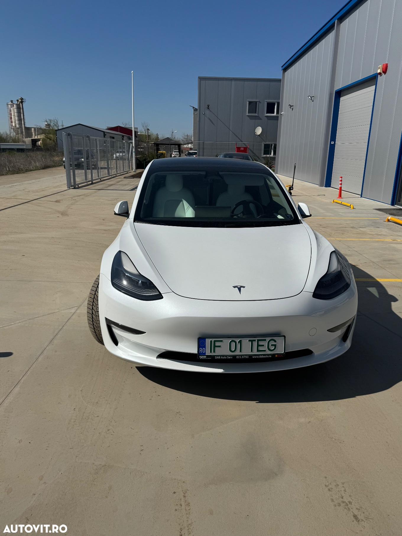 Tesla Model 3 - 6