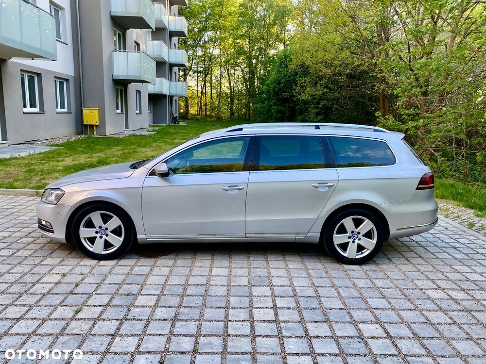 Volkswagen Passat 2.0 TDI DPF DSG Individual Chrom - 3