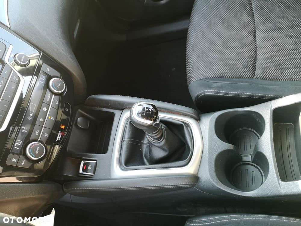 Nissan Qashqai 1.2 DIG-T N-Connecta EU6 - 27