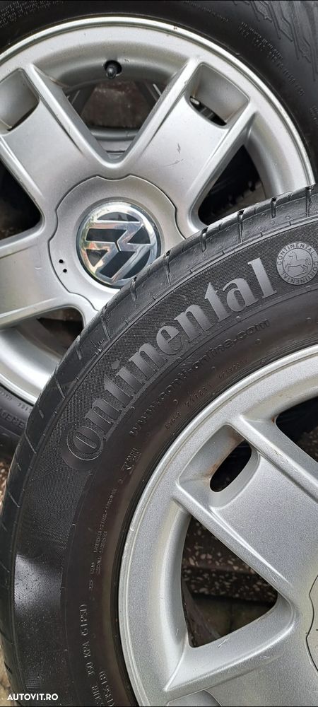 Volkswagen Bora 1.6 Highline - 26