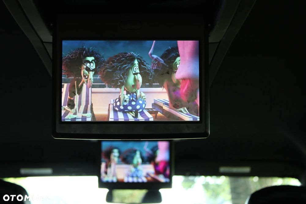 Chrysler Town & Country 3.6 Limited - 27