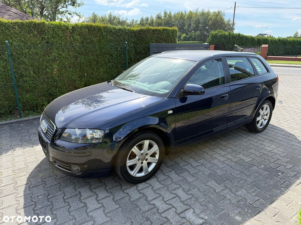 Audi A3 Sportback - 2