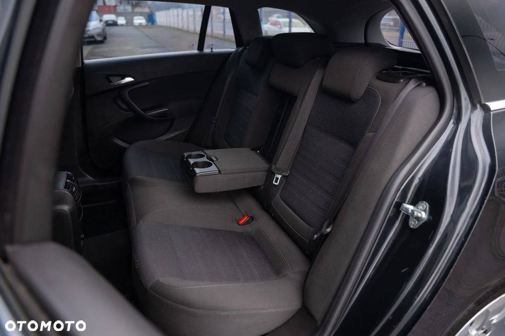 Opel Insignia 1.8 Sport - 34