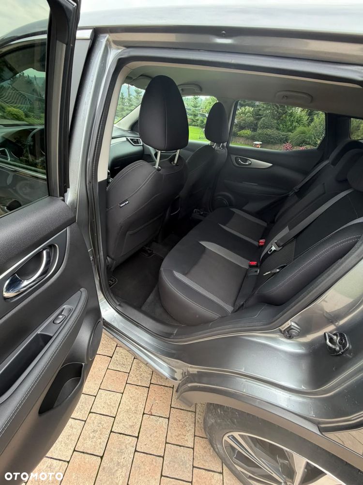 Nissan Qashqai 1.3 DIG-T N-Connecta DCT - 23