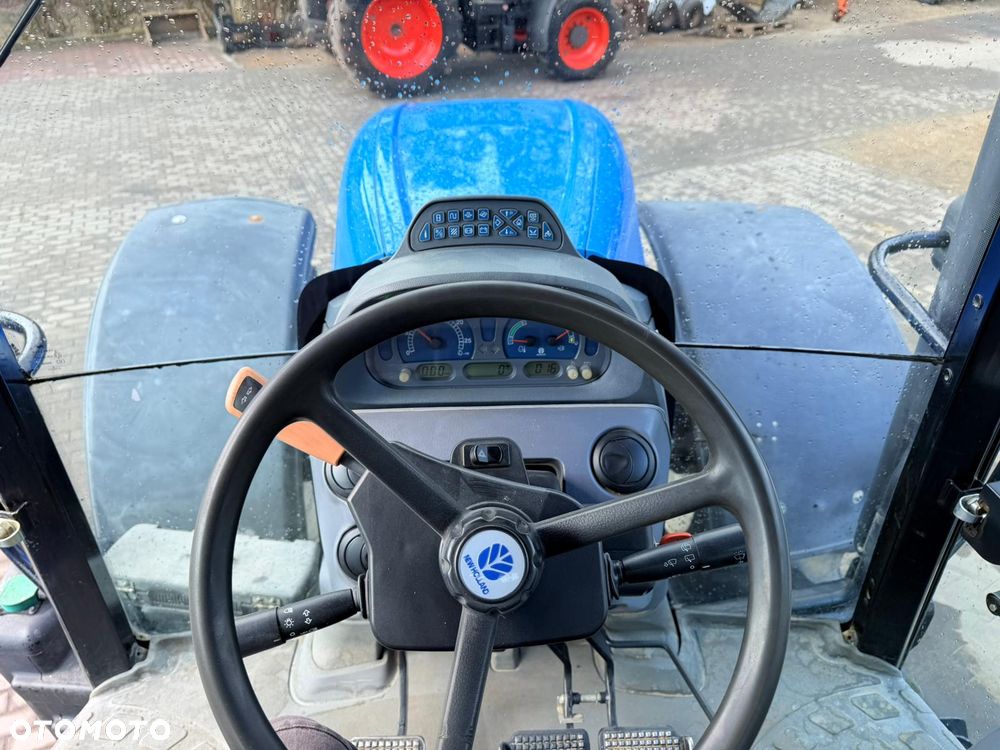 New Holland T7060 - 17