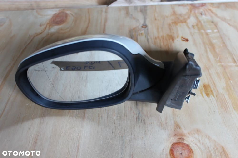 LUSTERKO LEWE BMW E90 E91 LCI 3 PIN EU 2009 - 4
