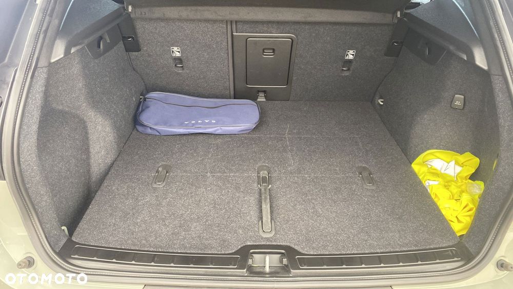 Volvo XC 40 T2 Core - 12