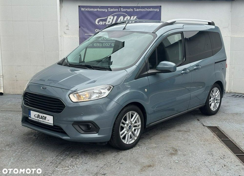 Ford Tourneo Courier - 2