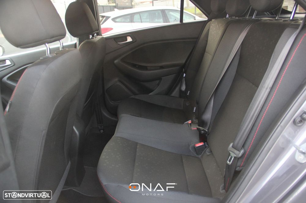 Hyundai i20 1.0 T-GDI DCT Advantage - 23