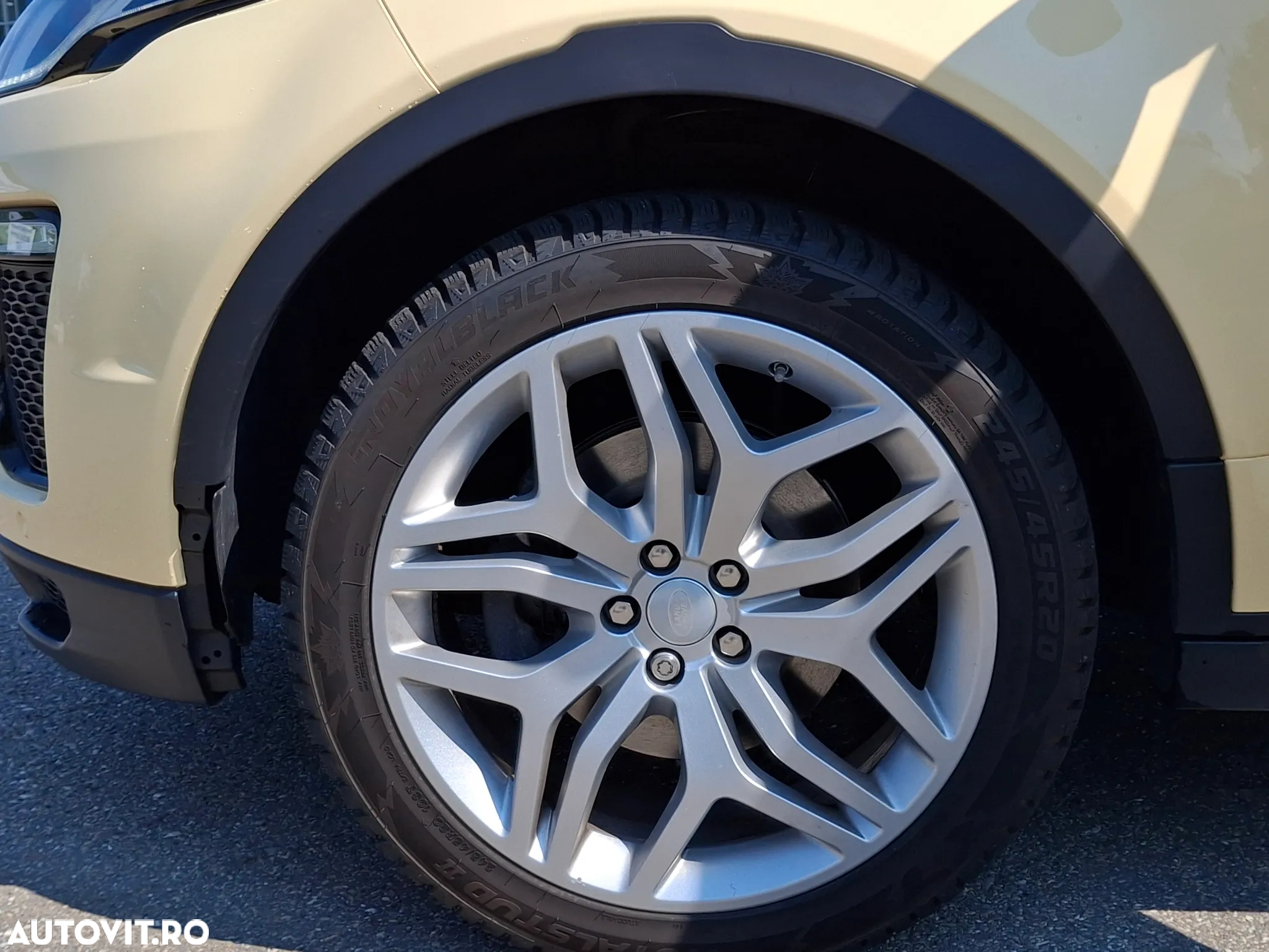 Land Rover Range Rover Evoque - 23