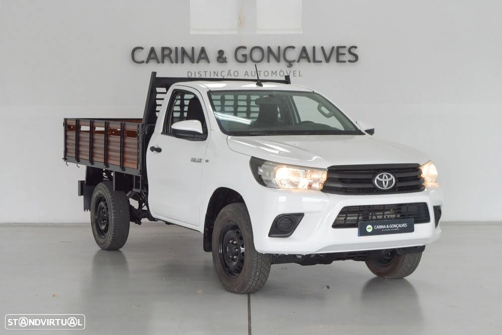 Toyota Hilux 2.4 D-4D 4X4 Cabine Simples 2L - 3