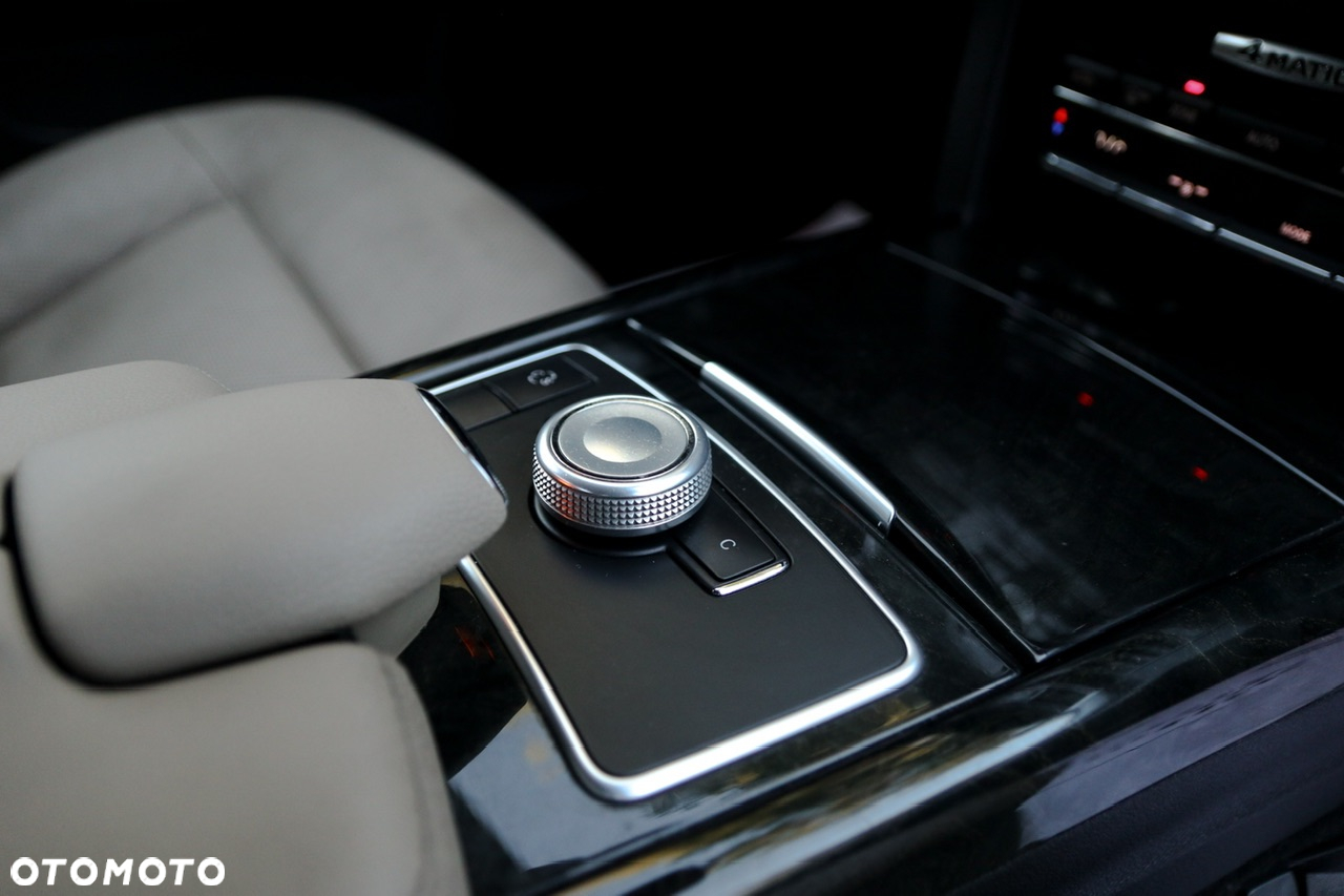 Mercedes-Benz Klasa E 350 T CDI DPF 4Matic BlueEFFICIENCY 7G-TRONIC Avantgarde - 20