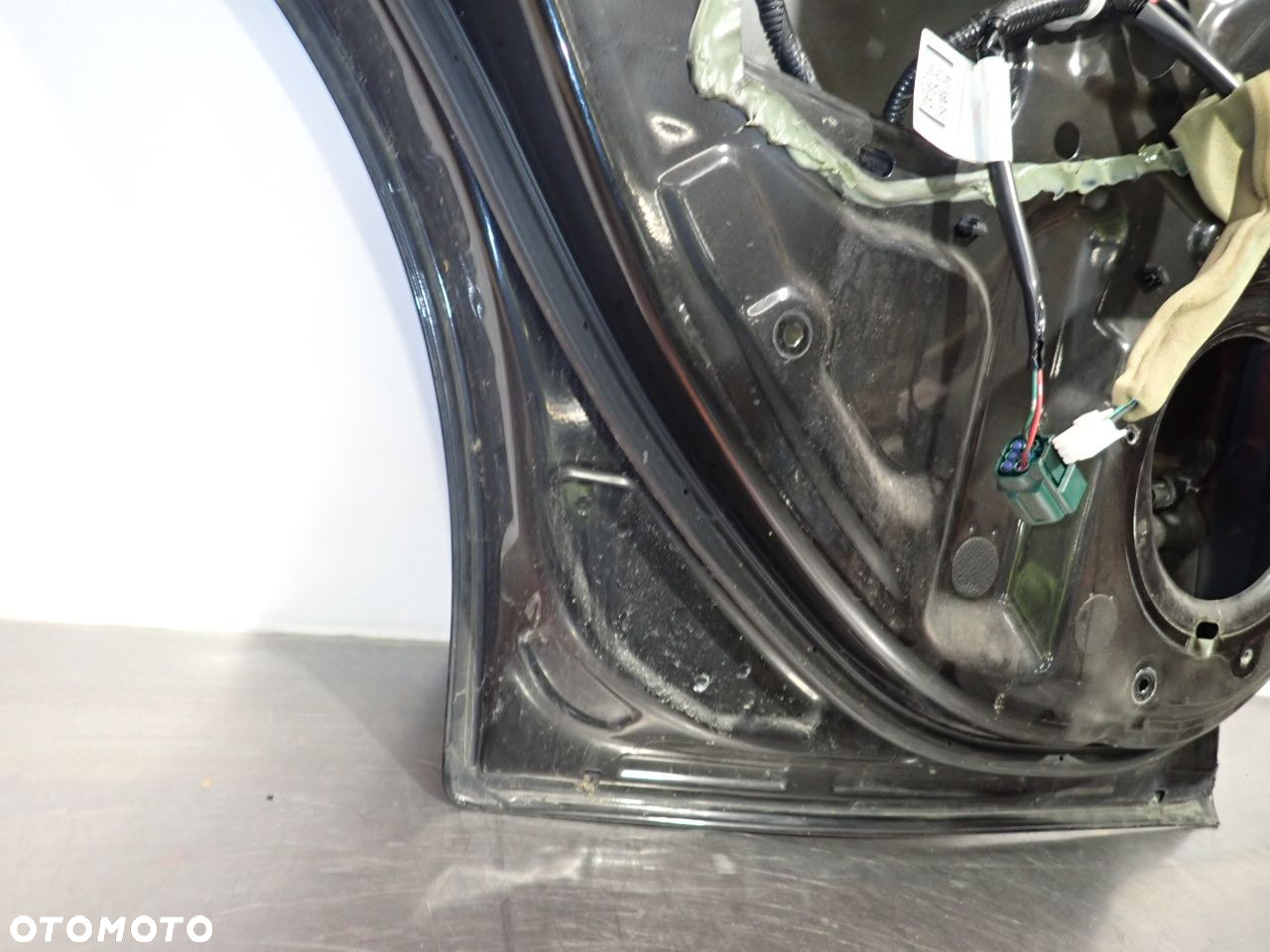 DRZWI LEWY TYŁ NISSAN JUKE I - 10