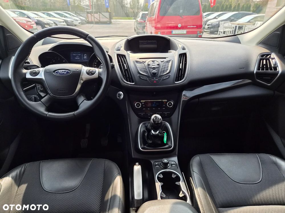 Ford Kuga - 8