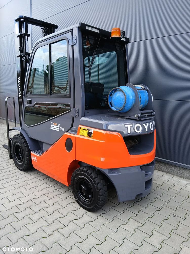 Toyota 02-8FGF25 - 5