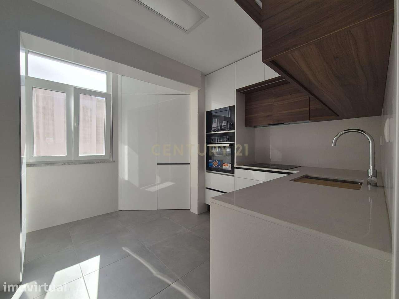 T2 totalmente remodelado com 71m2 em prédio remodelado – Amadora – 5mi - Grande imagem: 4/21